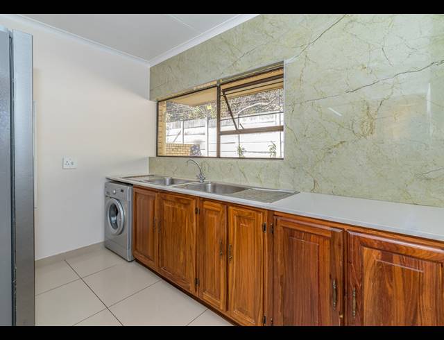 4 BEDROOM FREESTANDING FOR SALE IN EDENBURG